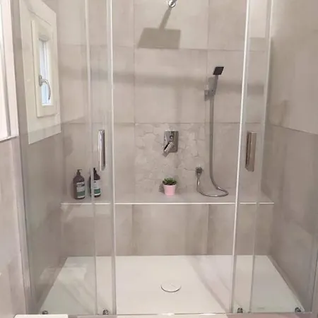 Affittacamere Petite Luxury - 3*