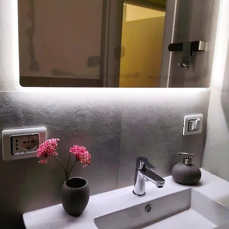 Petite Luxury - Cagliari