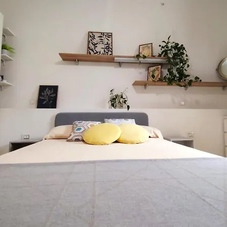 Petite Luxury -